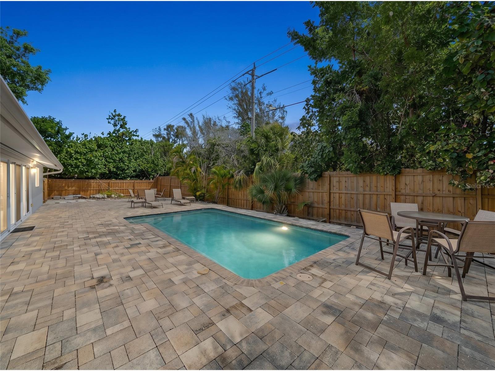 611 Venice Lane Sarasota FL 34242 A4686684 image36