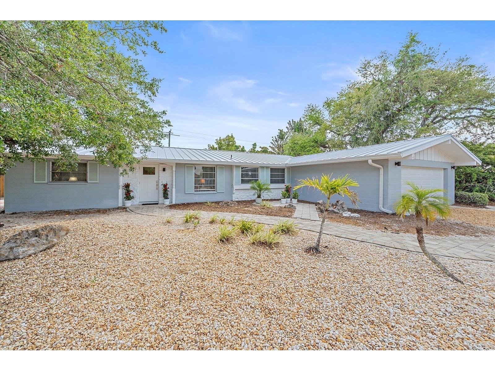 611 Venice Lane Sarasota FL 34242 A4686684 image41