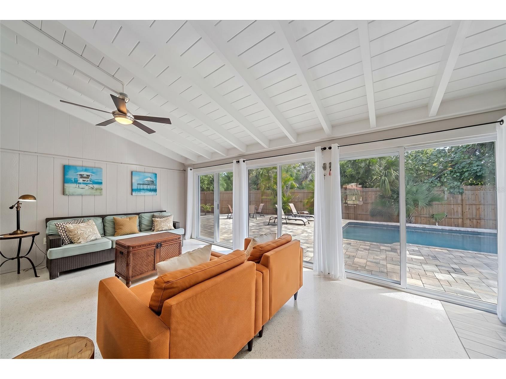 611 Venice Lane Sarasota FL 34242 A4686684 image7