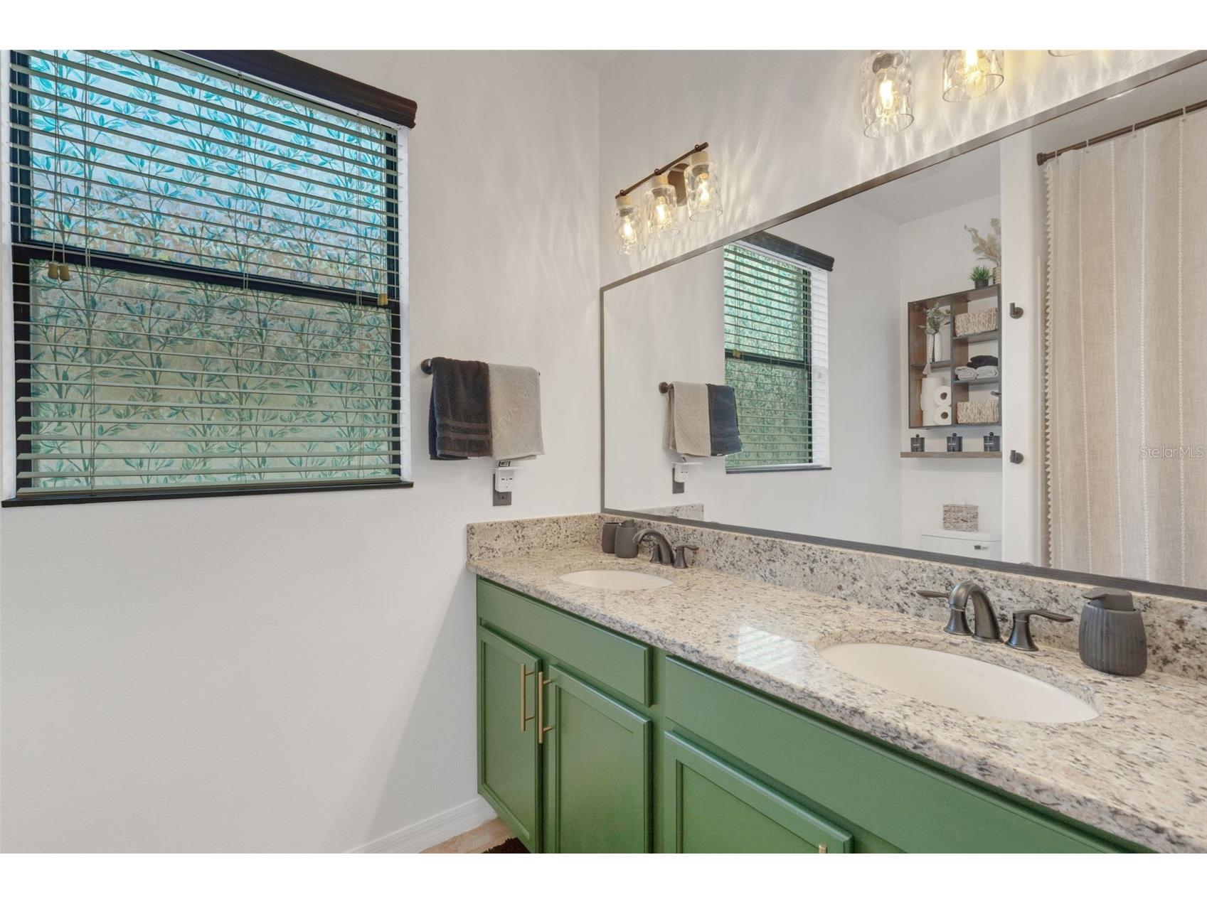 611 Wabash Breeze Circle Ruskin FL 33570 A4699195 image26