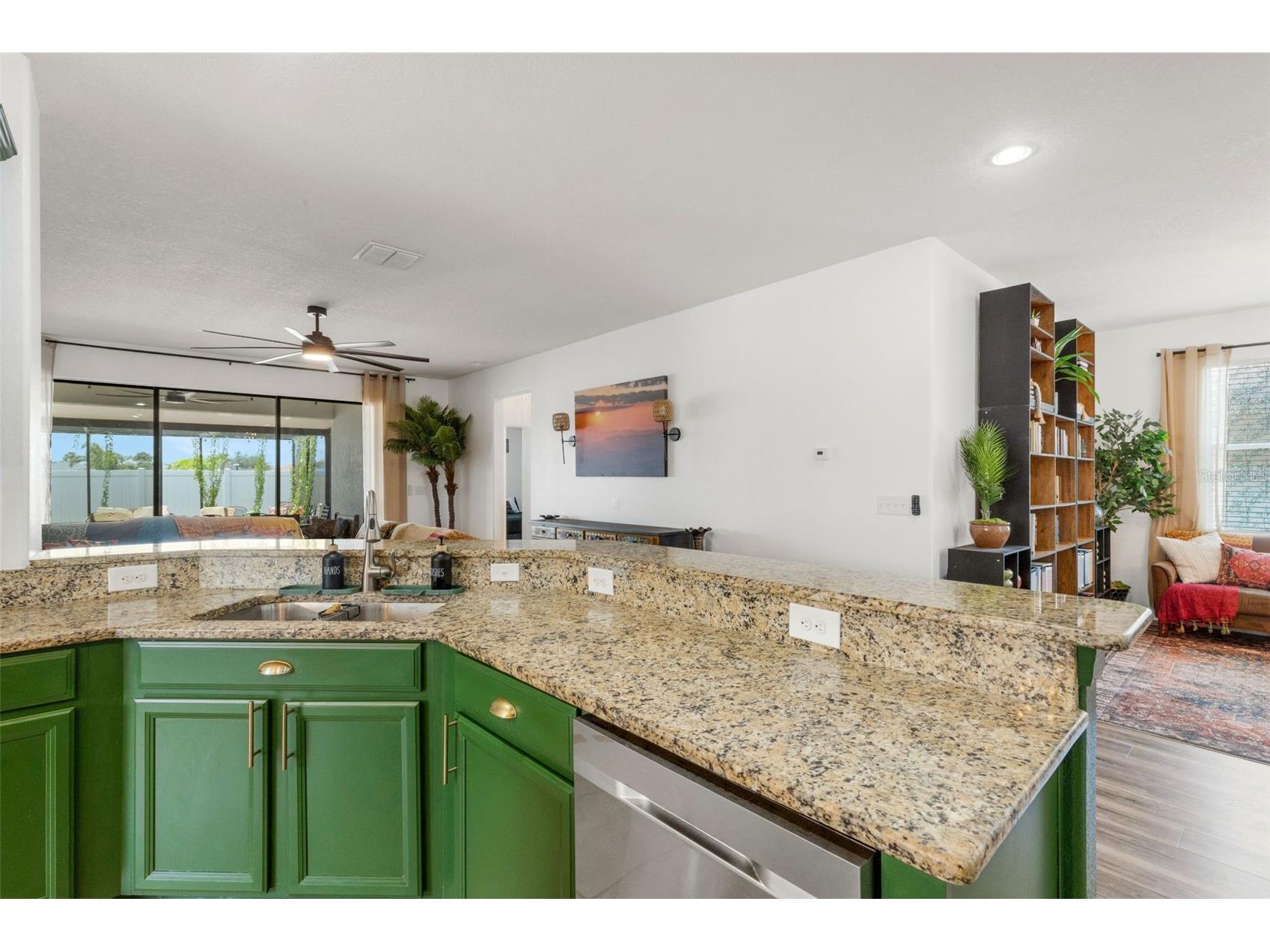 611 Wabash Breeze Circle Ruskin FL 33570 A4699195 image6