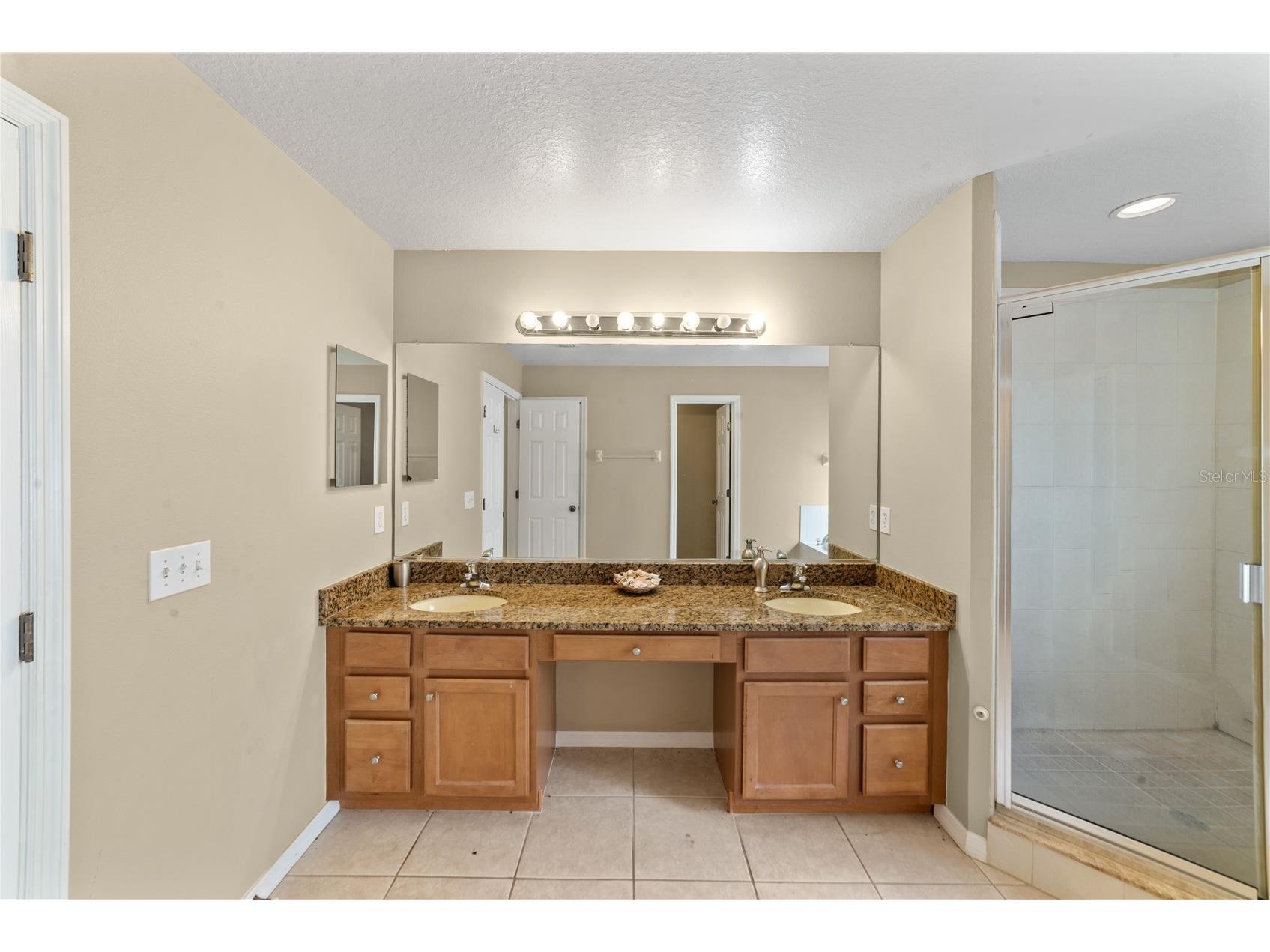 6110 39th Court E Bradenton FL 34203 V4949827 image10