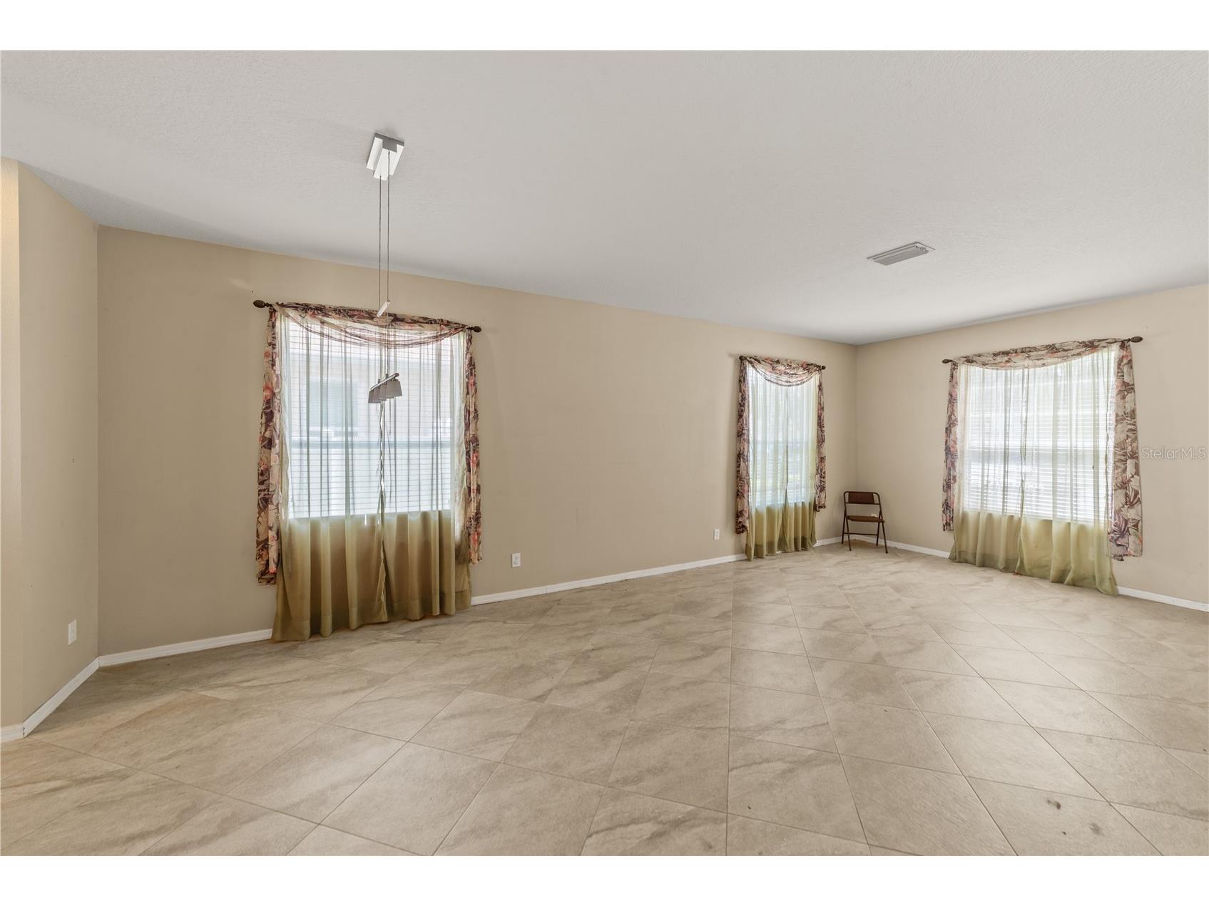6110 39th Court E Bradenton FL 34203 V4949827 image11