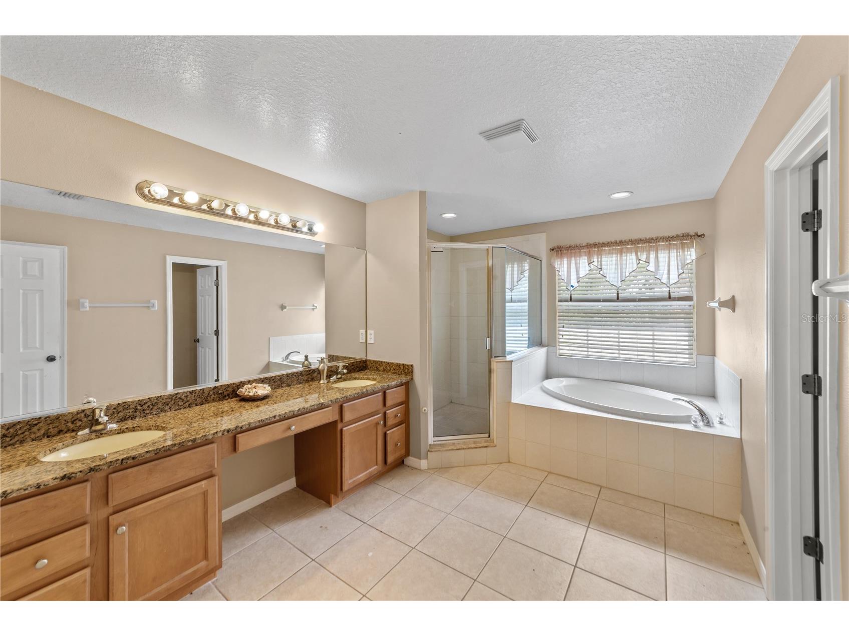 6110 39th Court E Bradenton FL 34203 V4949827 image24