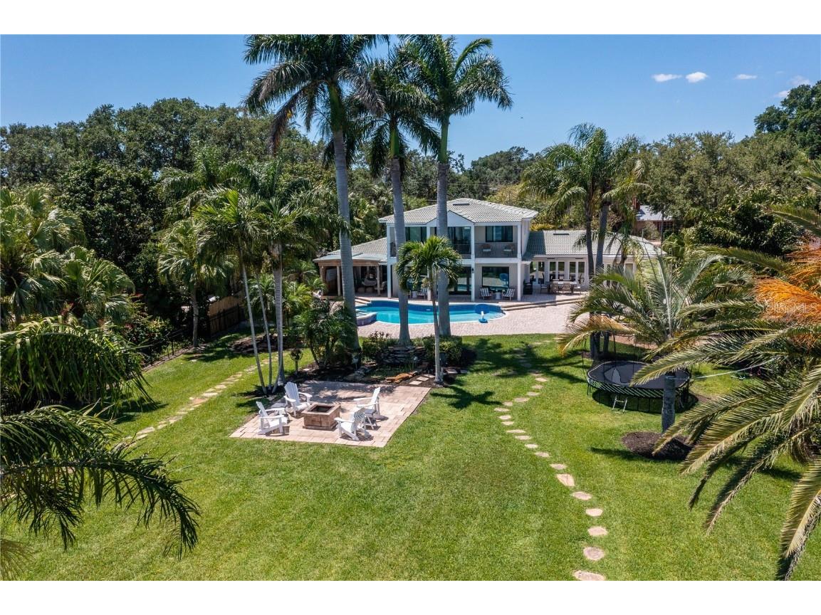 6110 Bahama Shores Drive S Saint Petersburg FL 33705 - TAMPA BAY U8198911 image1