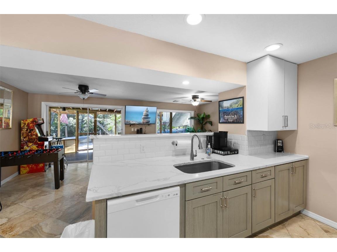 6110 Bear Trail Weeki Wachee FL 34607 - WEEKI WACHEE RIVER TB8450066 image16