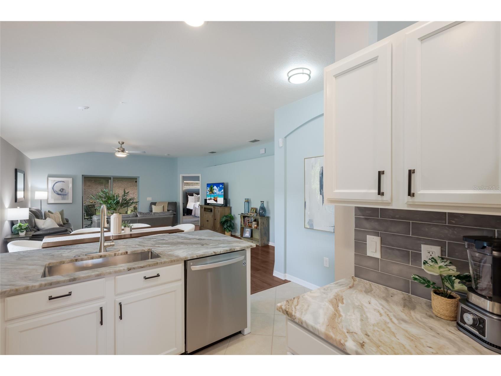 6110 Blue Runner Court Bradenton FL 34202 A4697327 image9