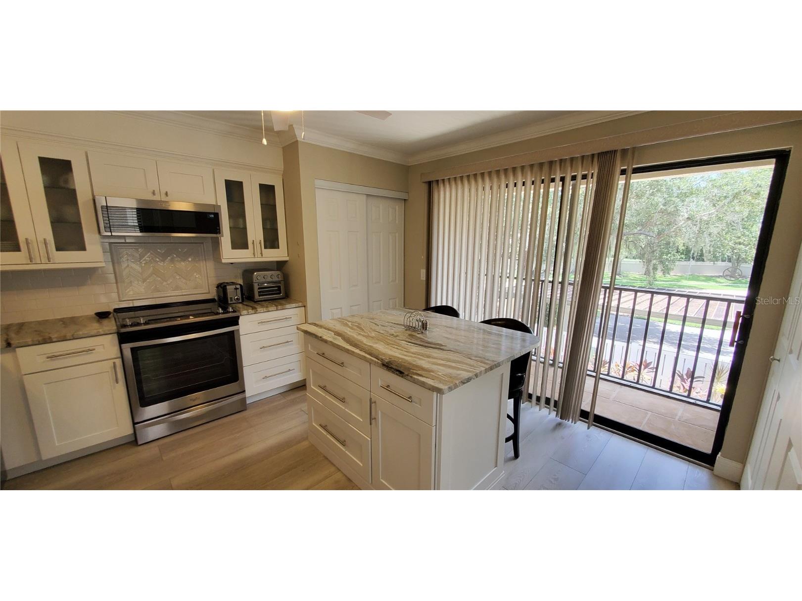 6110 Country Club Way #201 Sarasota FL 34243 R4908866 image3