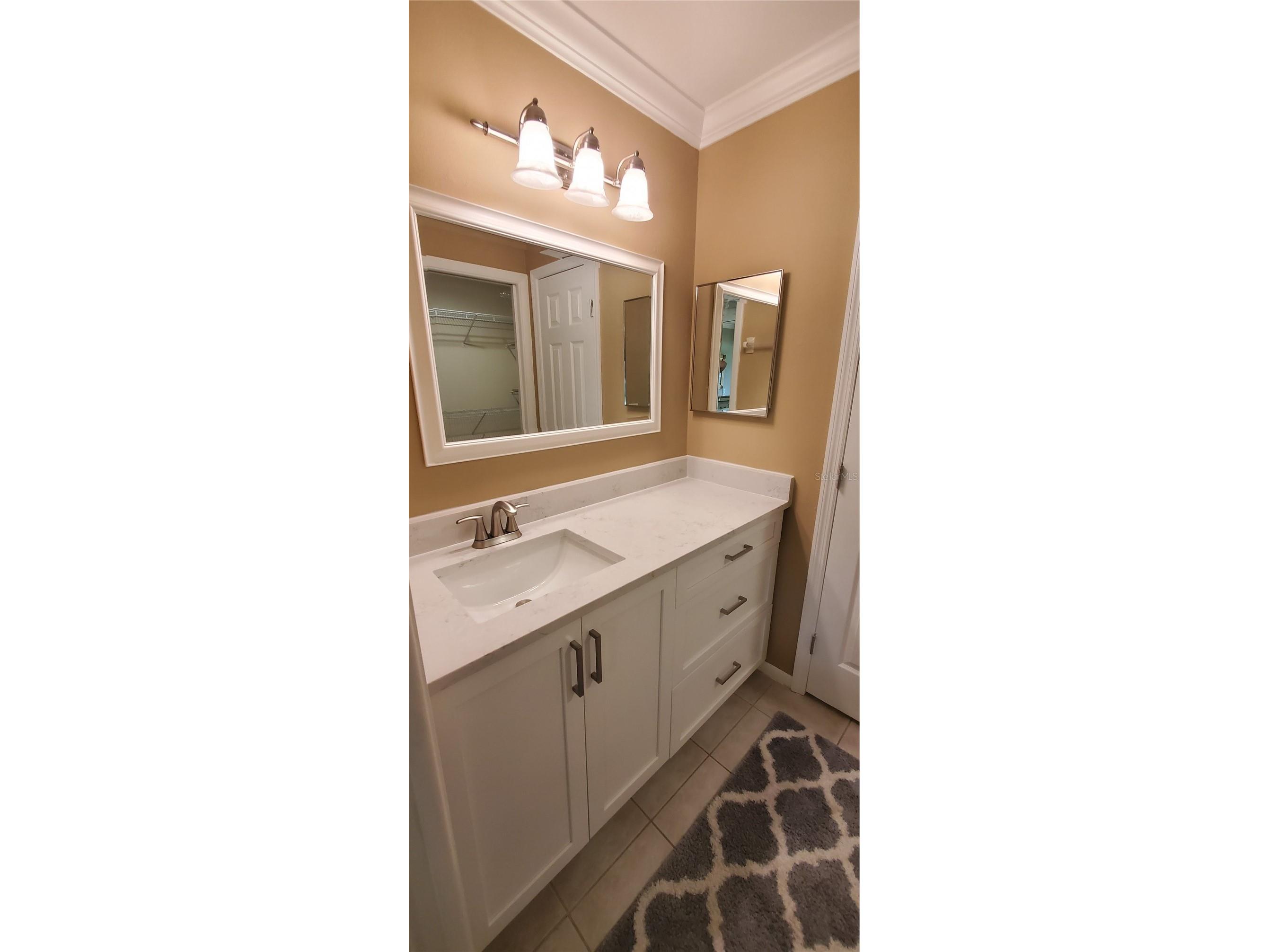 6110 Country Club Way #201 Sarasota FL 34243 R4911032 image11