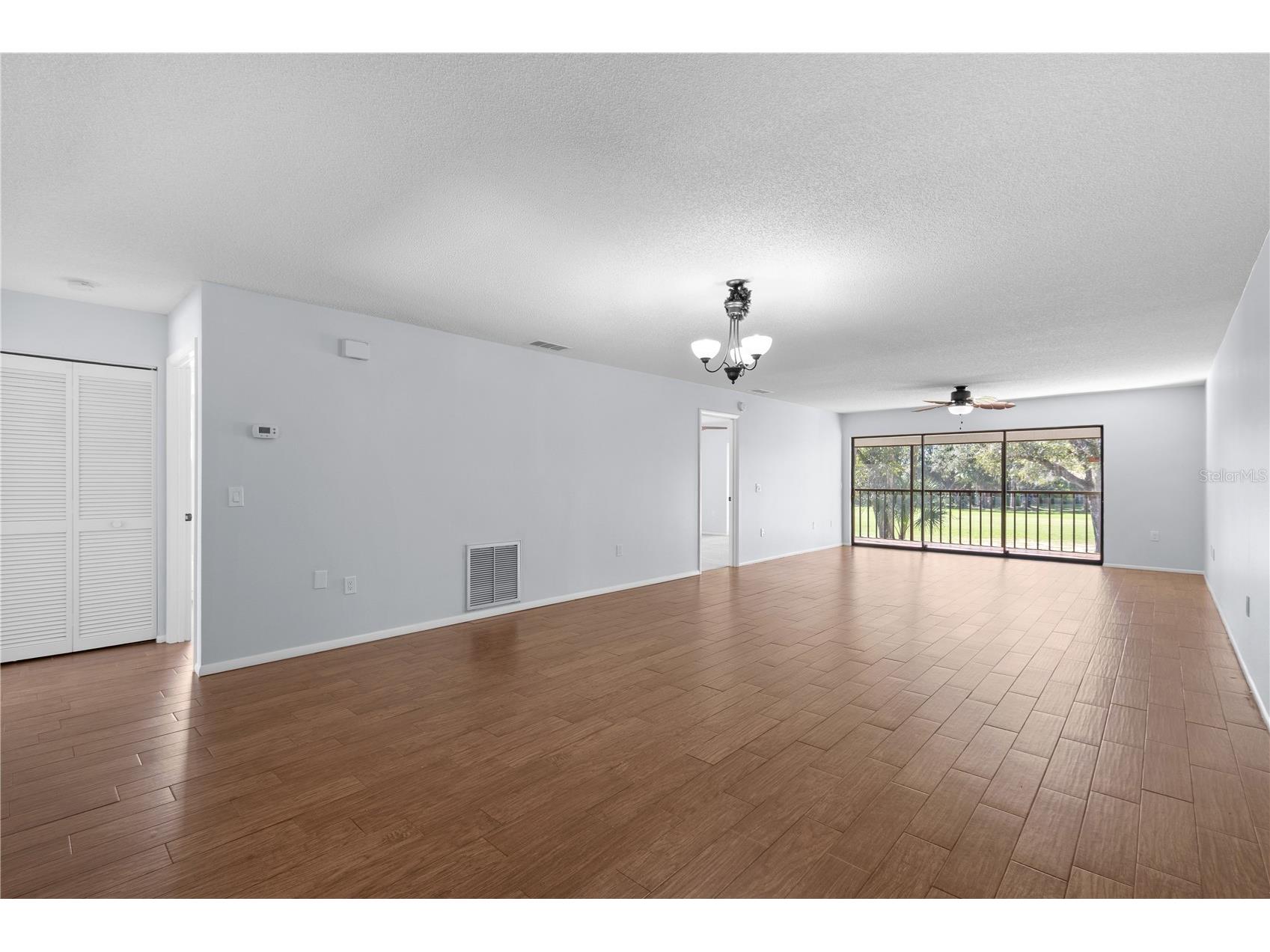 6110 Country Club Way #204 Sarasota FL 34243 A4679300 image14