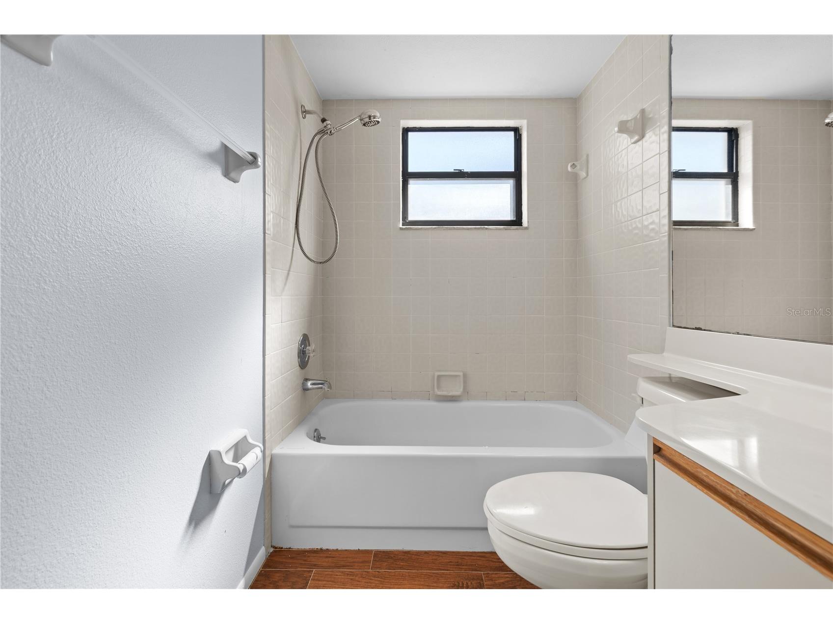 6110 Country Club Way #204 Sarasota FL 34243 A4679300 image31