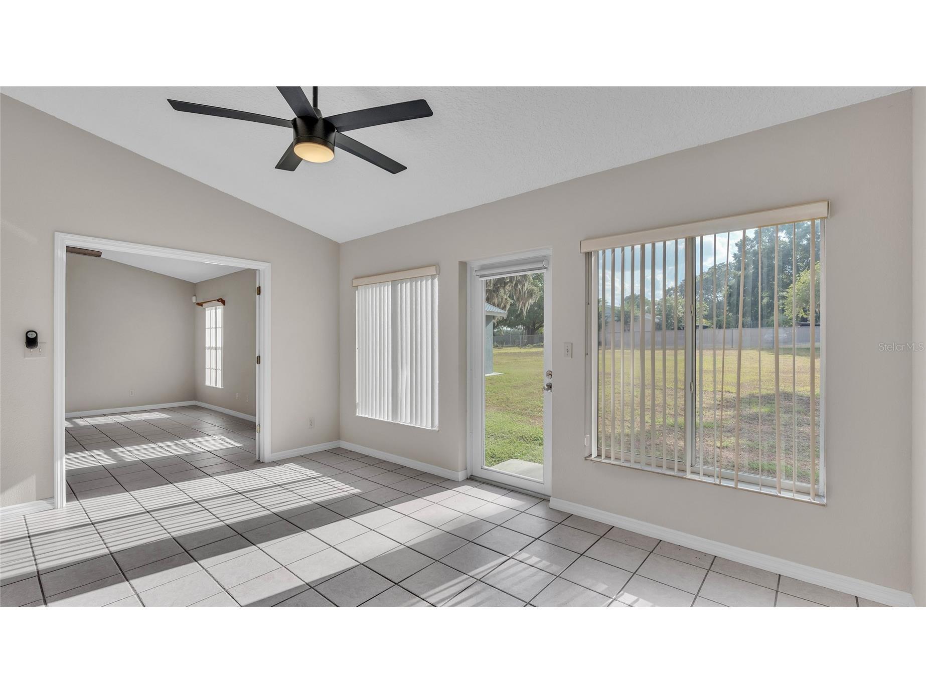 6110 Downing Street Dover FL 33527 L4960731 image18