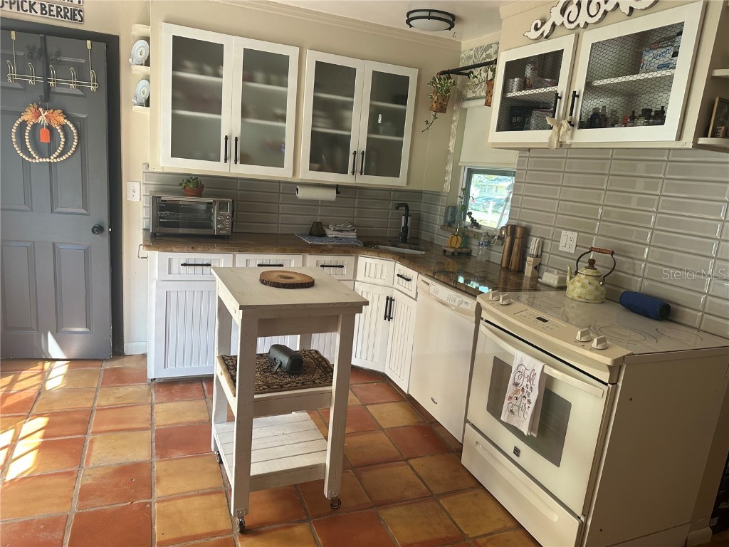 6110 Missouri Avenue New Port Richey FL 34653 W7879136 image3