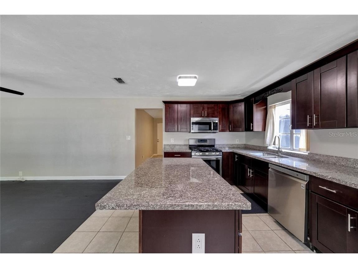 6110 N Suwanee Avenue Tampa FL 33604 TB8382791 image16