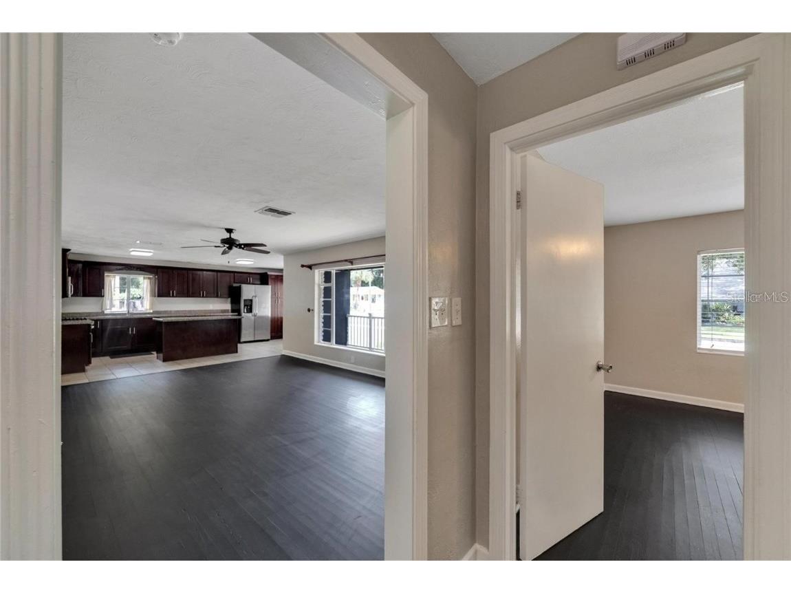 6110 N Suwanee Avenue Tampa FL 33604 TB8382791 image19