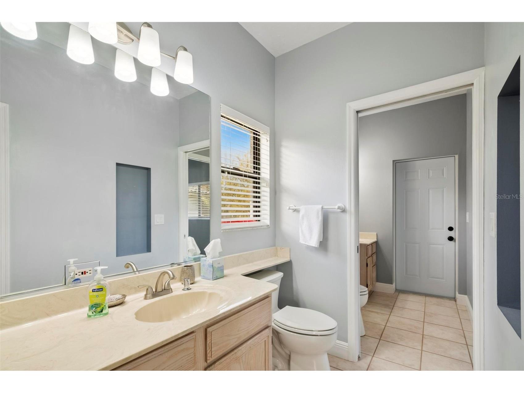 6110 Ninth Avenue Cir Ne Bradenton FL 34212 A4685420 image2