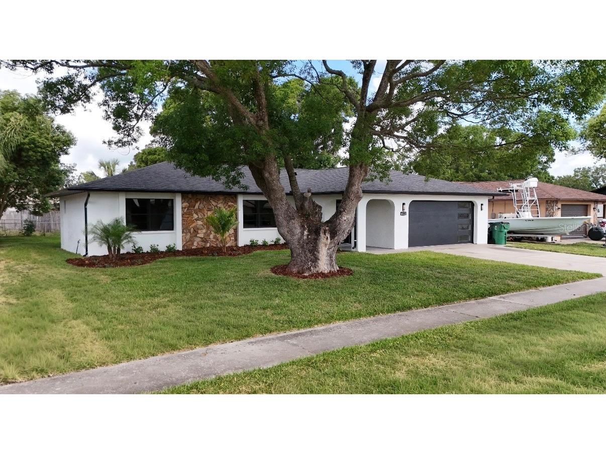 6111 18th Street Zephyrhills FL 33542 TB8506377 image1