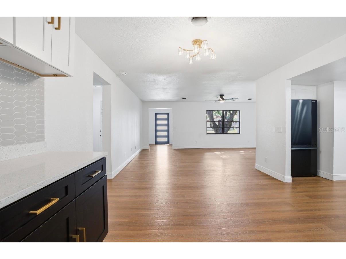 6111 18th Street Zephyrhills FL 33542 TB8506377 image3