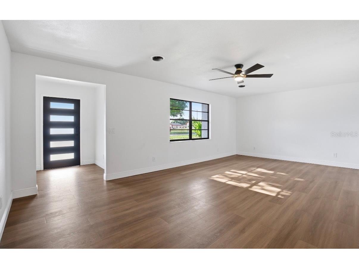 6111 18th Street Zephyrhills FL 33542 TB8506377 image4