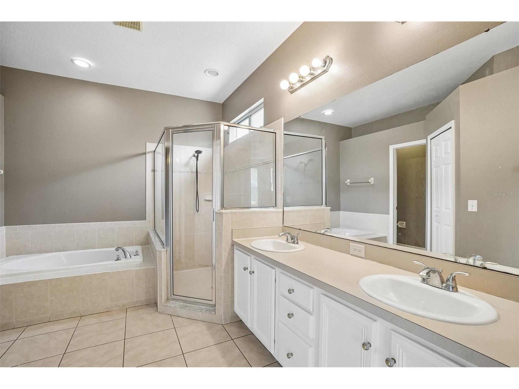 6111 Gannetside Place Lithia FL 33547 TB8521794 image16