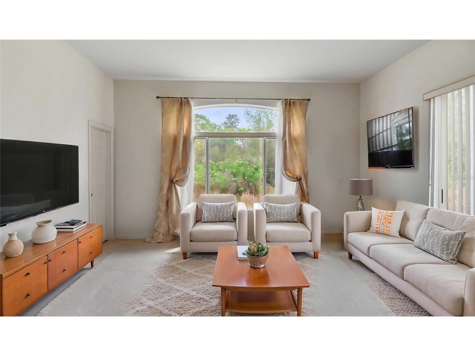 6111 Heroncrest Court Lithia FL 33547 TB8485887 image3
