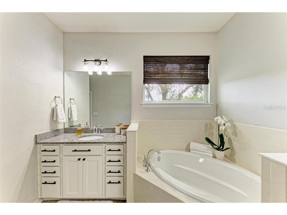 6112 35th Court E Bradenton FL 34203 A4674365 image15