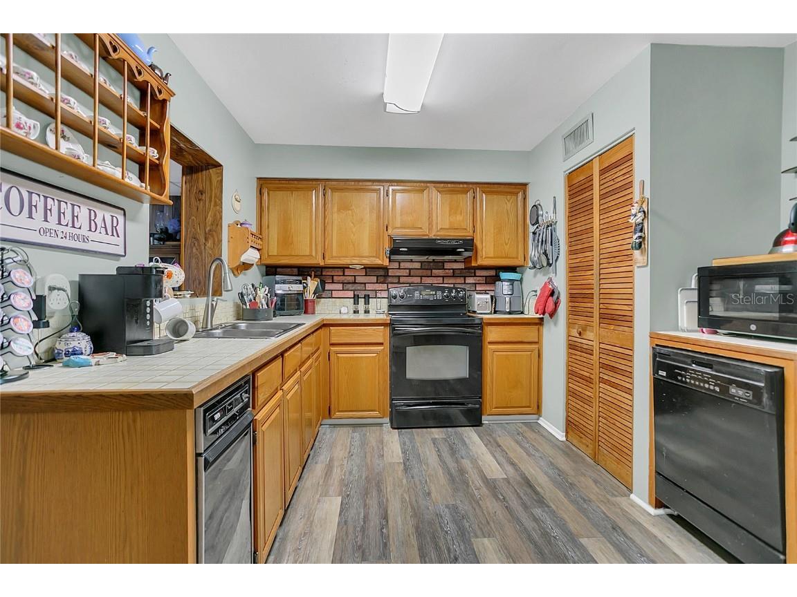 6112 Fox Hunt Trail Orlando FL 32808 L4955082 image9