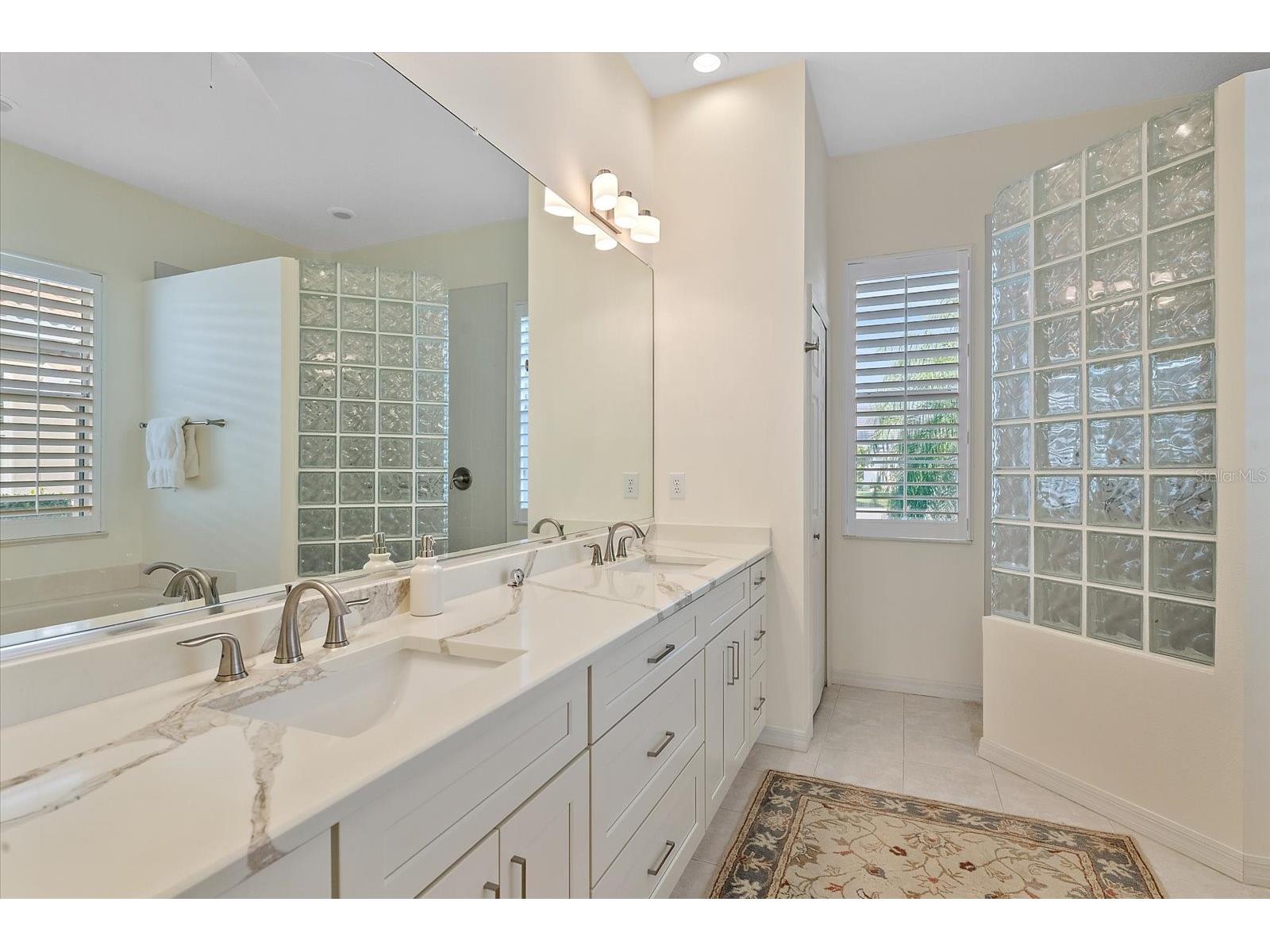 6112 Saddlehorn Avenue Sarasota FL 34243 A4678646 image19