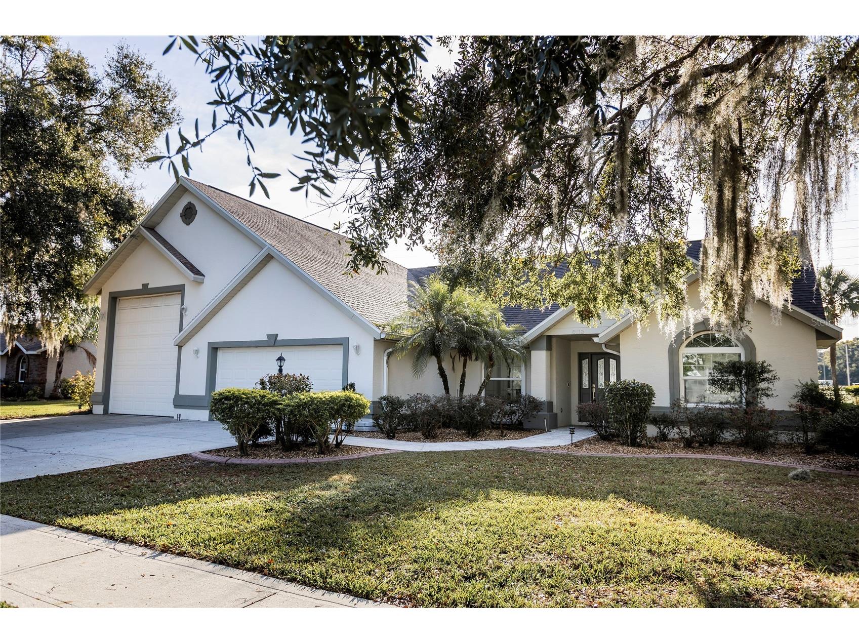6112 Silver Oaks Drive Zephyrhills FL 33542 R4910429 image1