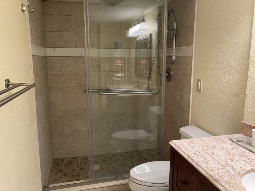 6114 43rd Street W #101E Bradenton FL 34210 A4673836 image18