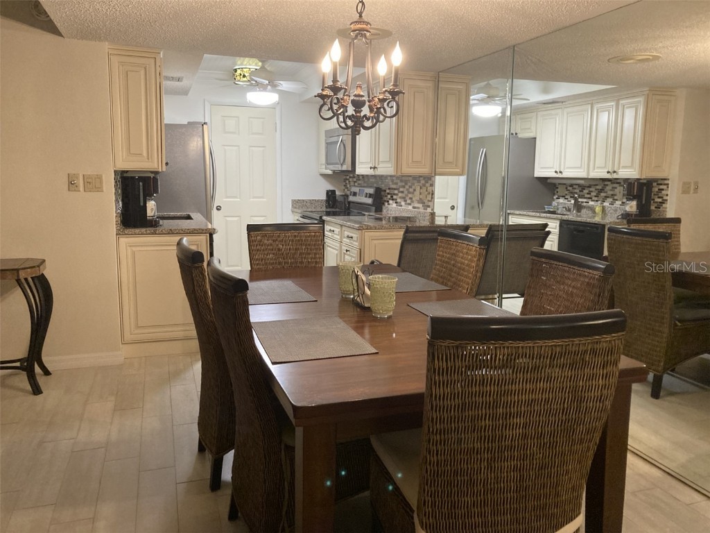 6114 43rd Street W #101E Bradenton FL 34210 A4673836 image6