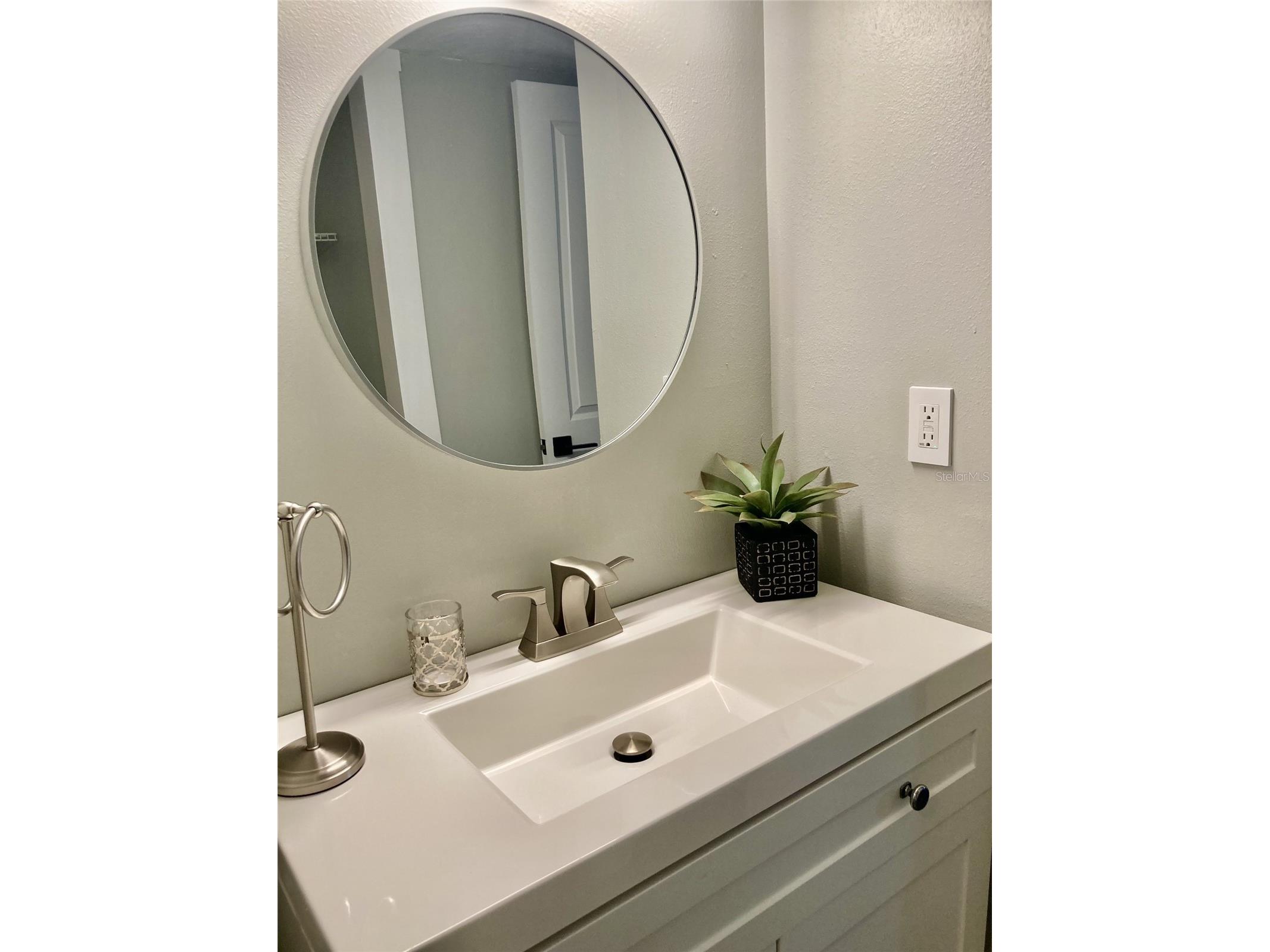 6114 43rd Street W #103E Bradenton FL 34210 A4690690 image15