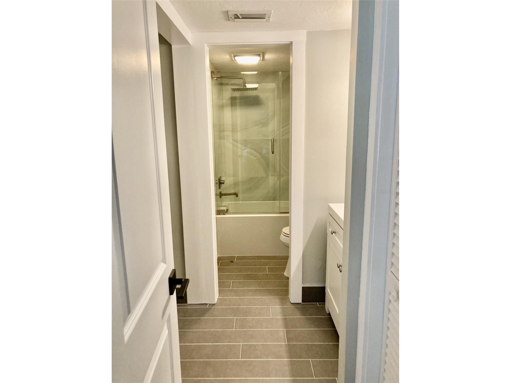 6114 43rd Street W #103E Bradenton FL 34210 A4690997 image11
