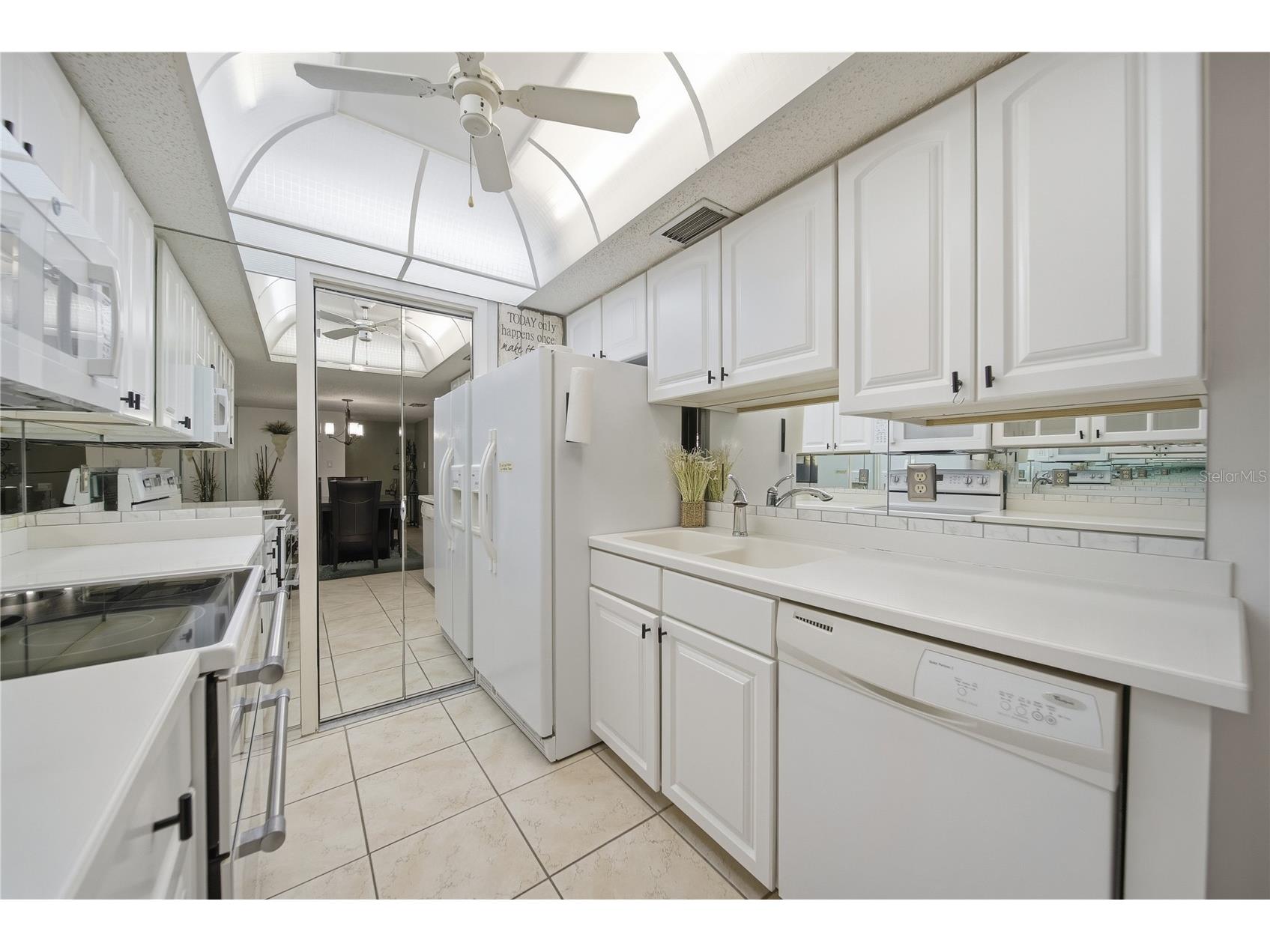 6114 43rd Street W #104E Bradenton FL 34210 A4688967 image22