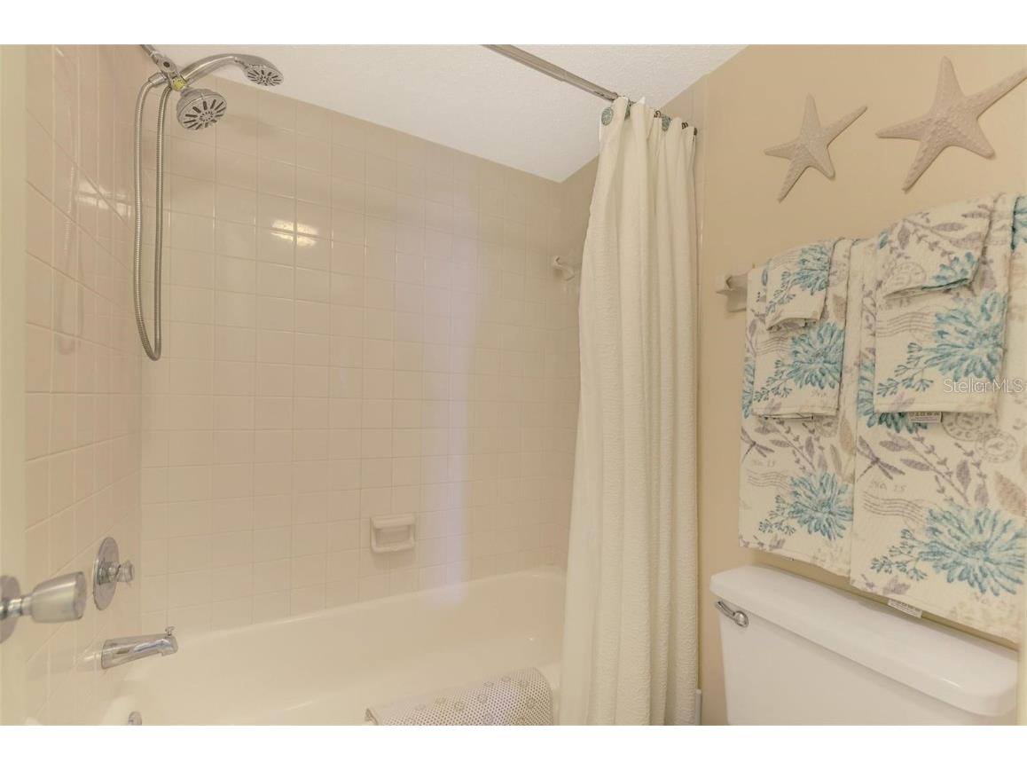 6114 43rd Street W #407E Bradenton FL 34210 A4668409 image16