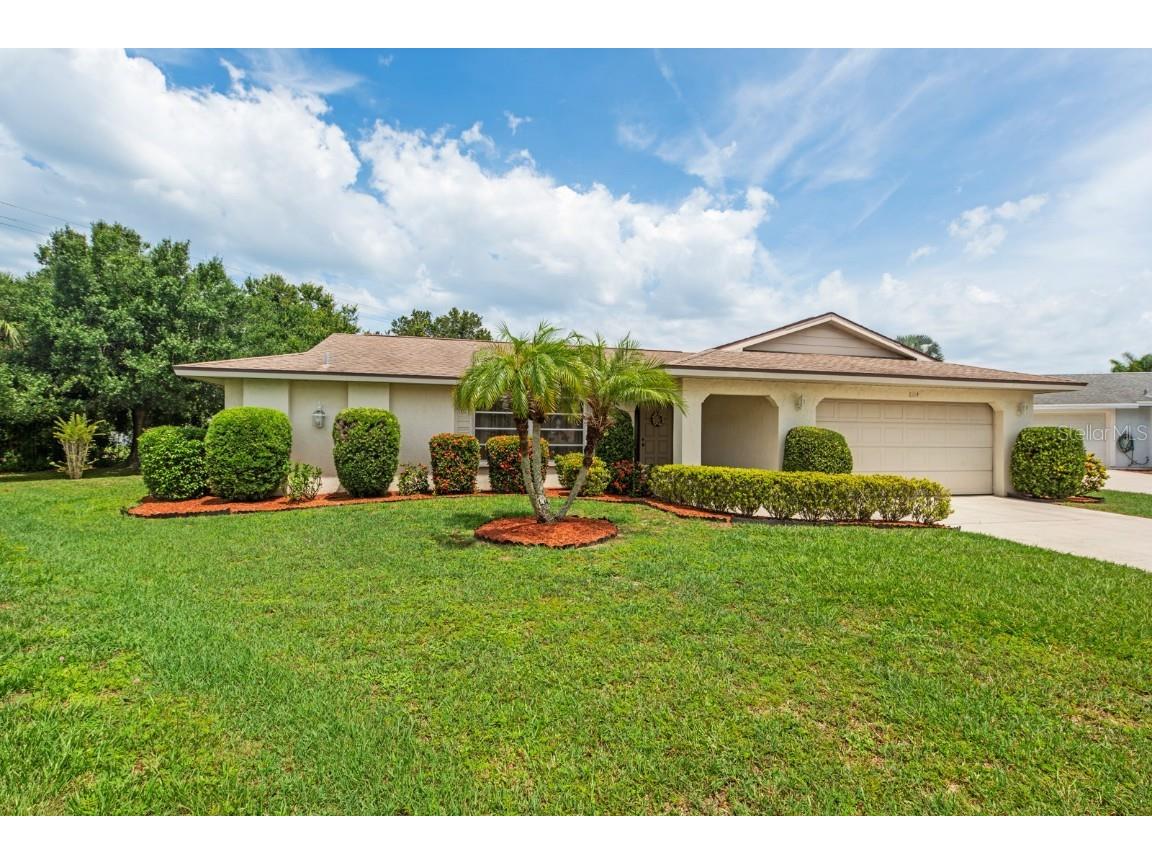 6114 Approach Lane Sarasota FL 34238 A4574408 image1