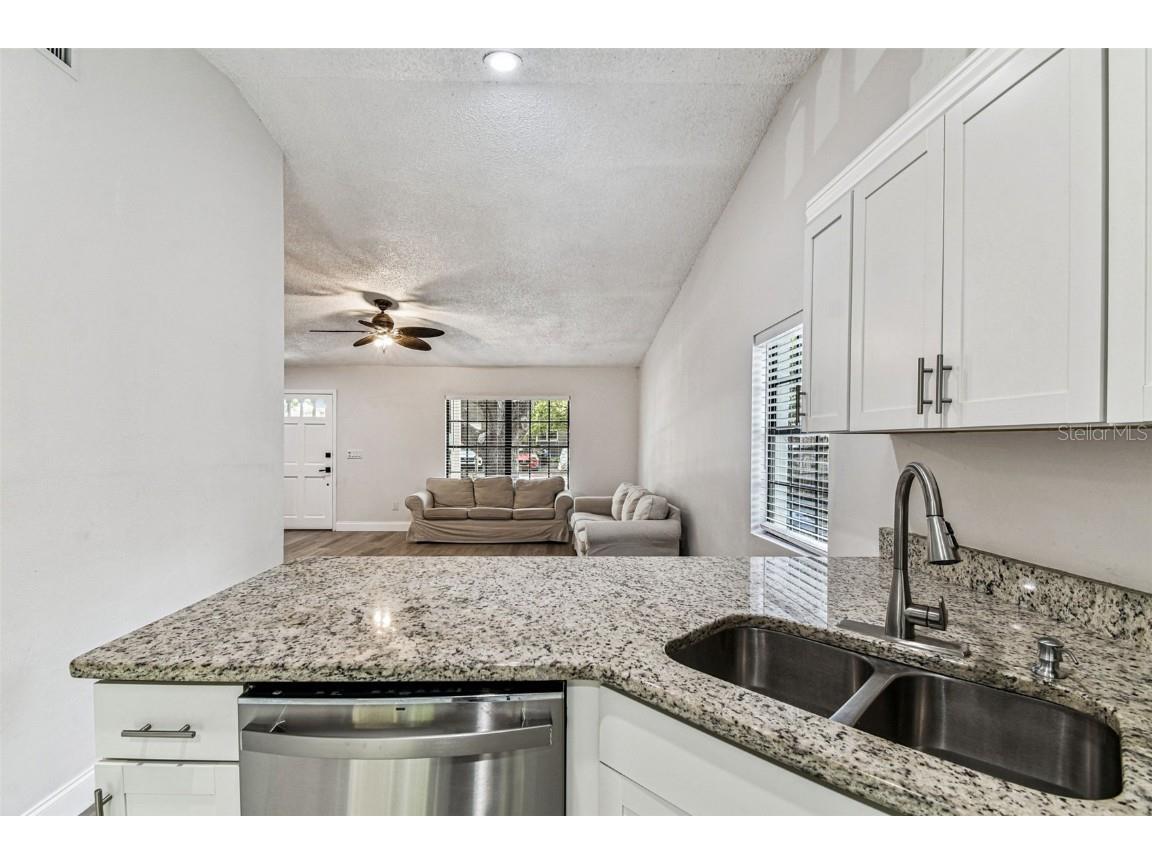 6114 S Elkins Avenue Tampa FL 33611 TB8452081 image10