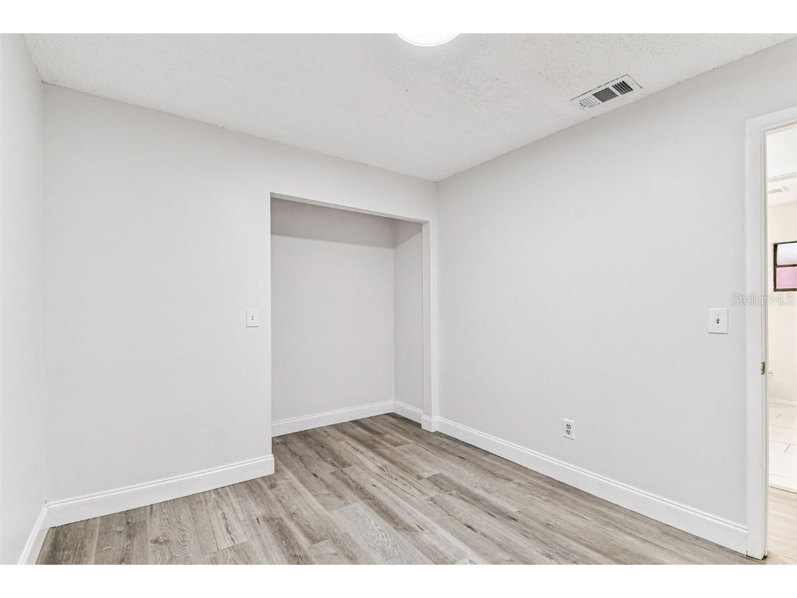 6114 S Elkins Avenue Tampa FL 33611 TB8452081 image22