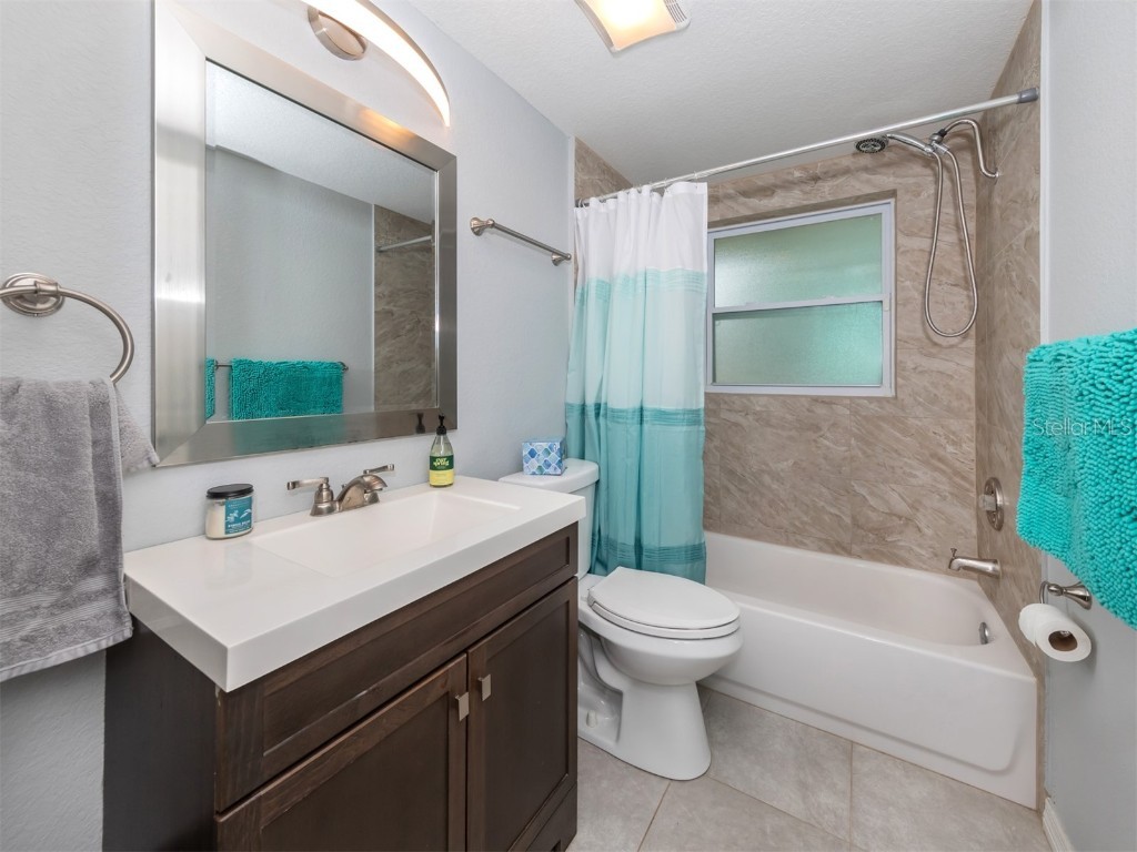 6115 Carlton Avenue Sarasota FL 34231 N6123946 image18