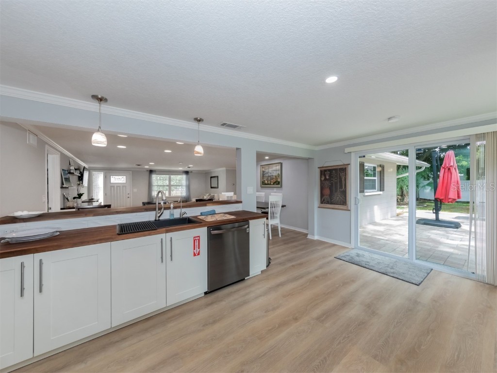 6115 Carlton Avenue Sarasota FL 34231 N6123946 image30