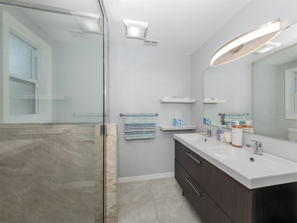 6115 Carlton Avenue Sarasota FL 34231 N6123946 image33