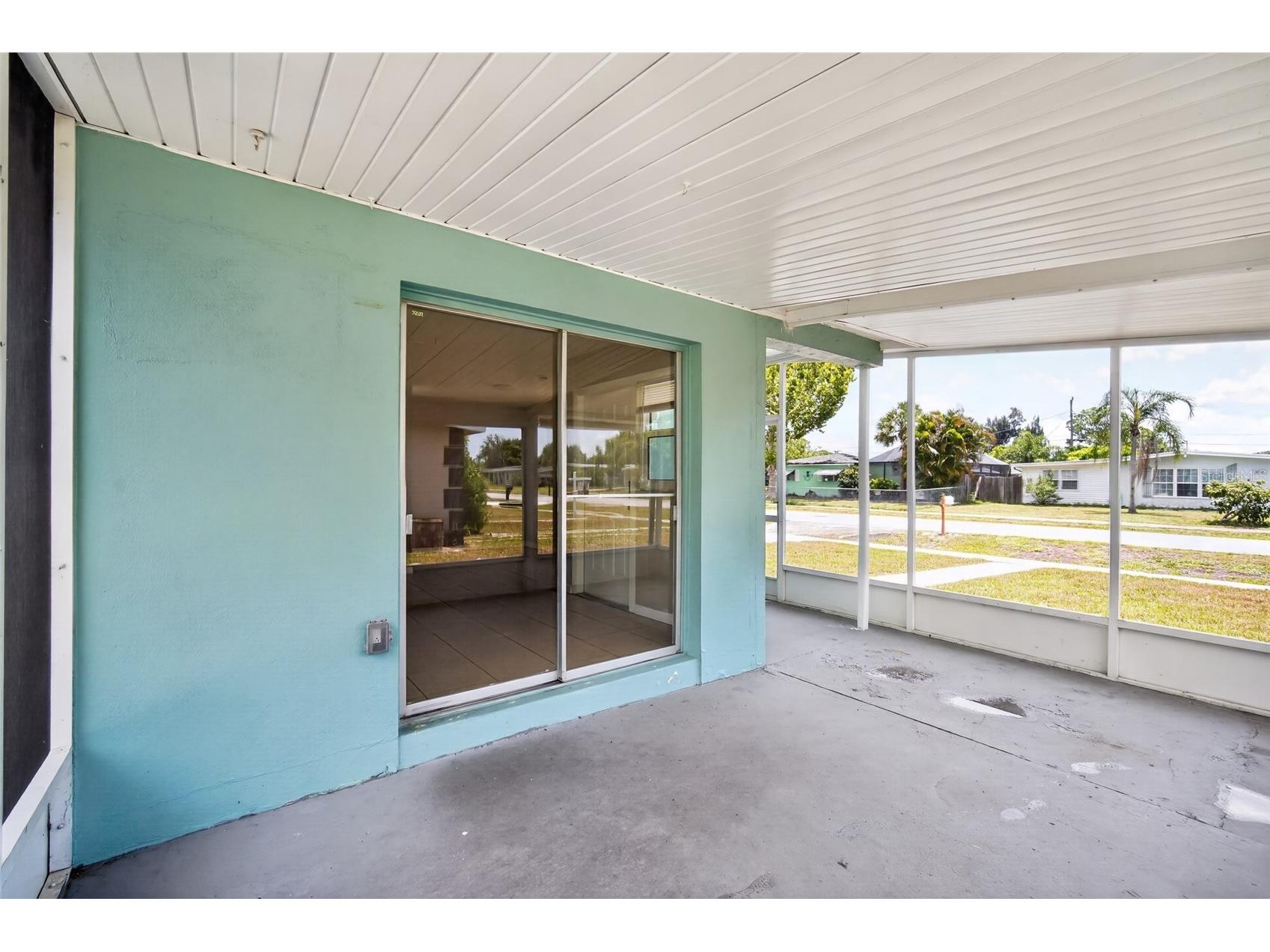 6115 Freemont Street North Port FL 34287 O6421660 image28