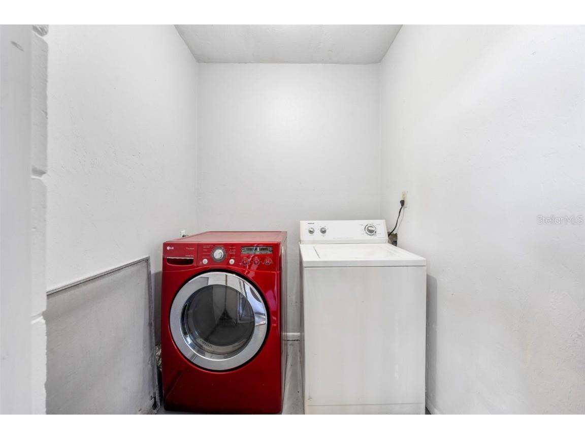 6115 SW 12th Place #13 D Gainesville FL 32607 GC534763 image14