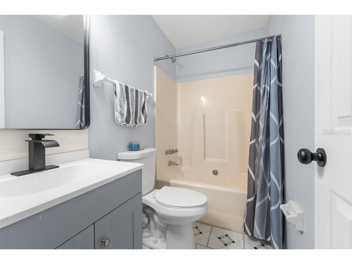 6115 SW 12th Place #13 D Gainesville FL 32607 GC534763 image20