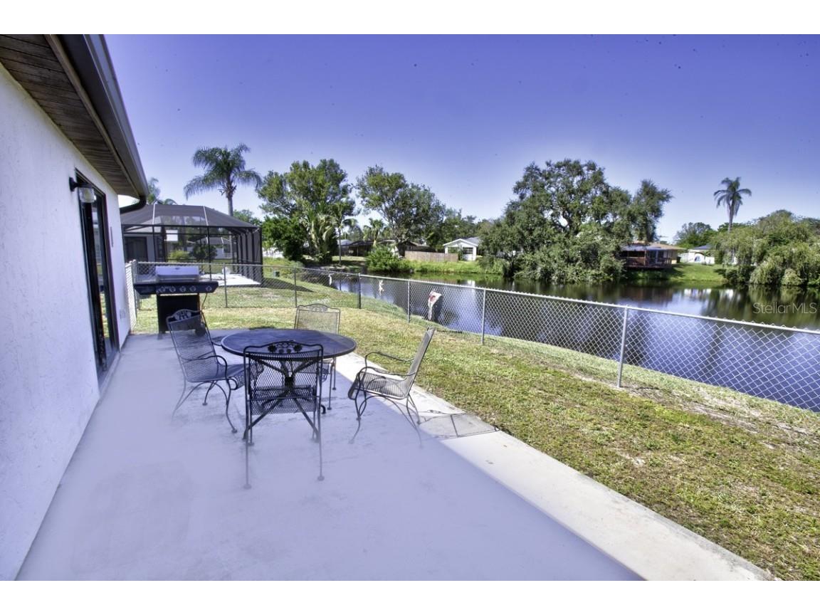 6116 38th Avenue W Bradenton FL 34209 A4669240 image22