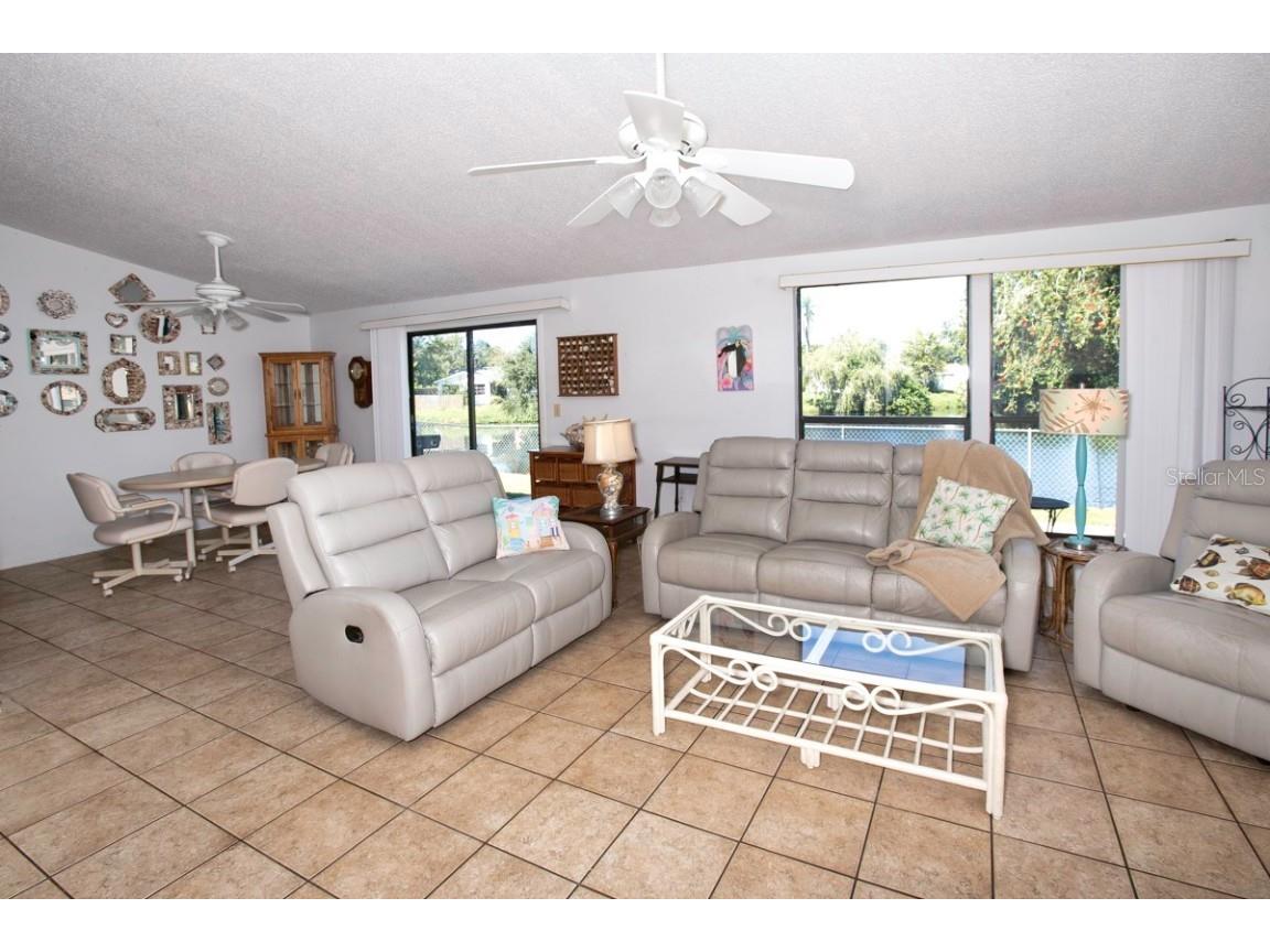 6116 38th Avenue W Bradenton FL 34209 A4669240 image3