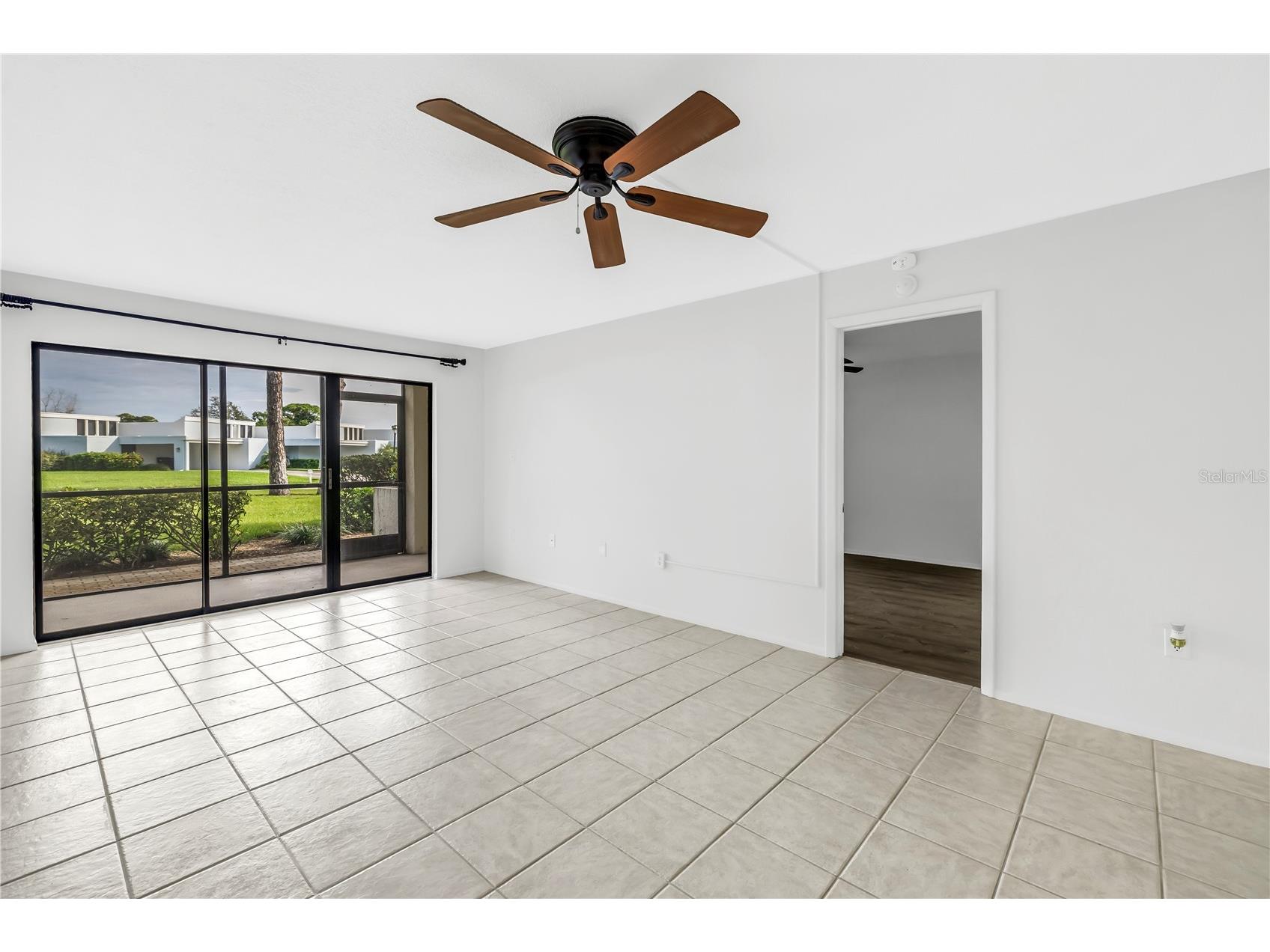 6116 43rd Street W #104D Bradenton FL 34210 A4664500 image10