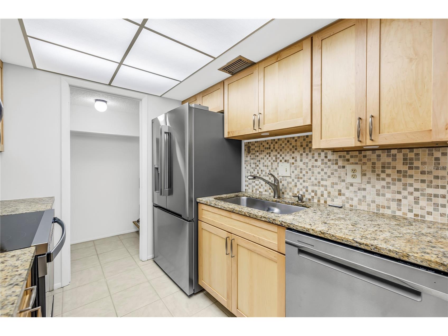 6116 43rd Street W #104D Bradenton FL 34210 A4664500 image17