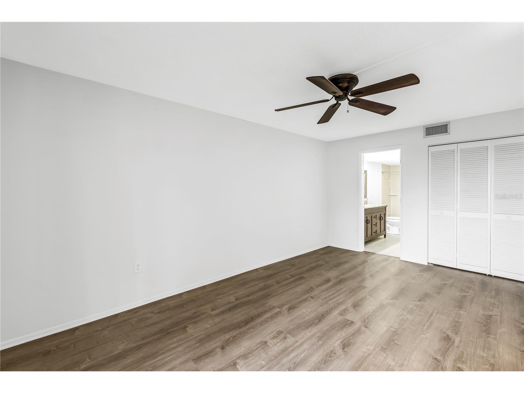 6116 43rd Street W #104D Bradenton FL 34210 A4664500 image24