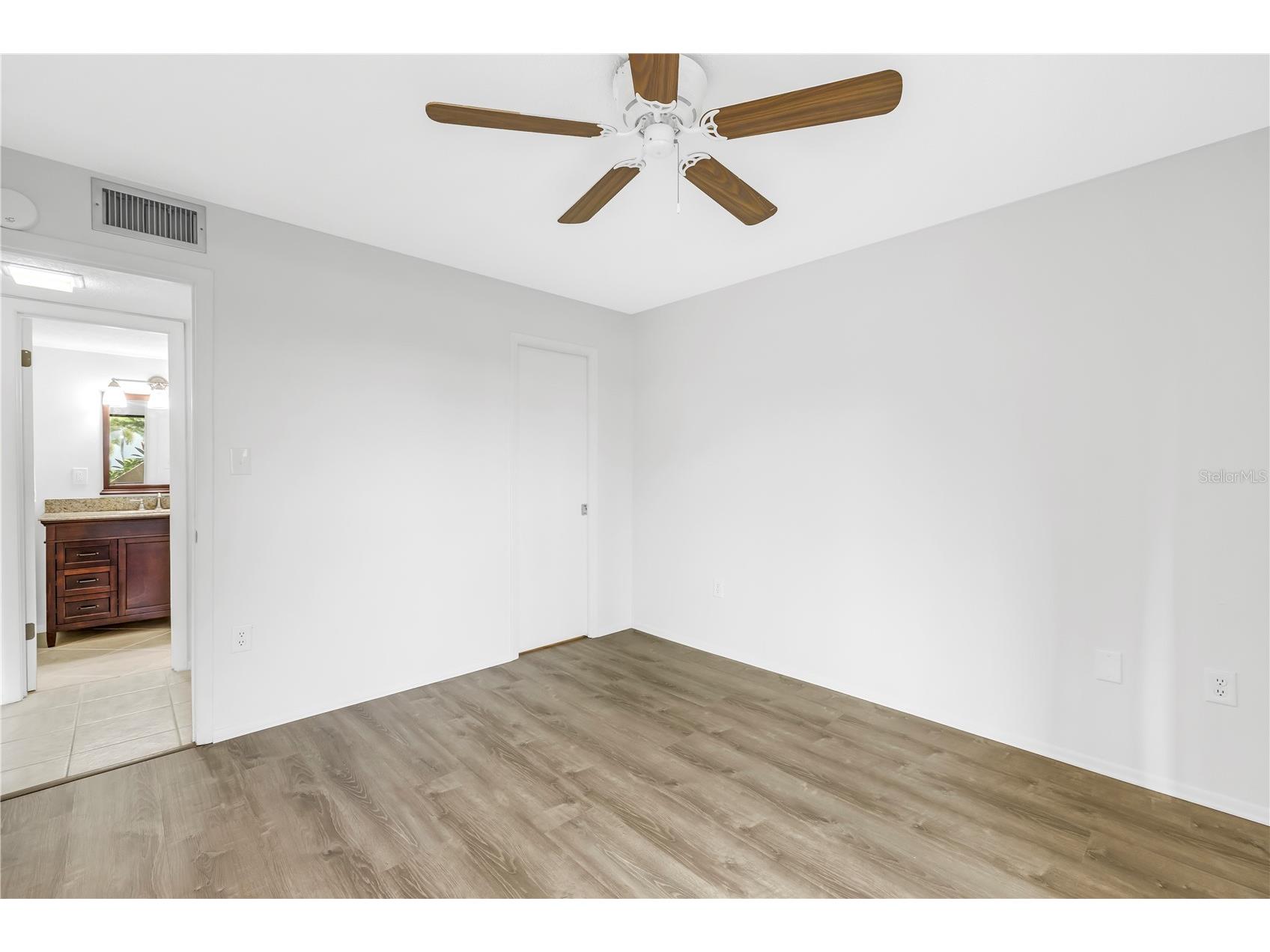 6116 43rd Street W #104D Bradenton FL 34210 A4664500 image25